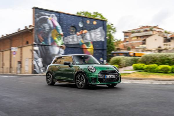 MINI Cooper S en el acabado John Cooper Works