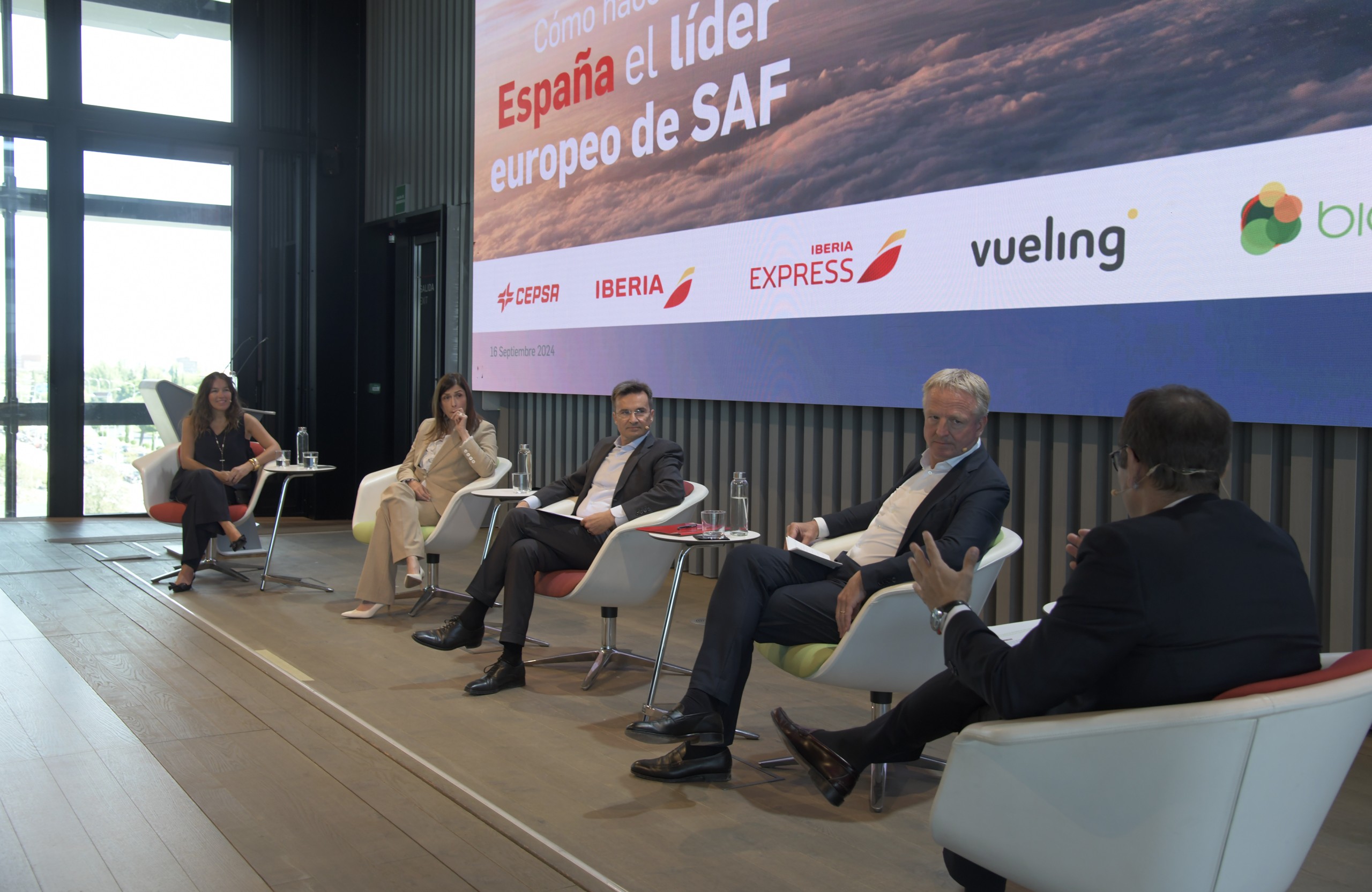 Mesa redonda sobre el combustible sostenible para la aviación: Iberia.