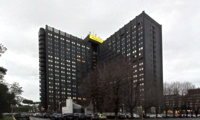 Edificio de Poste Italiane en Roma, italia