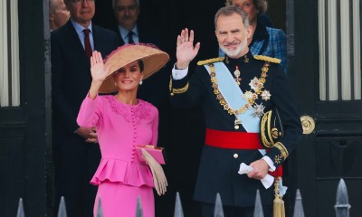 Reyes de España en la coronación de Carlos III