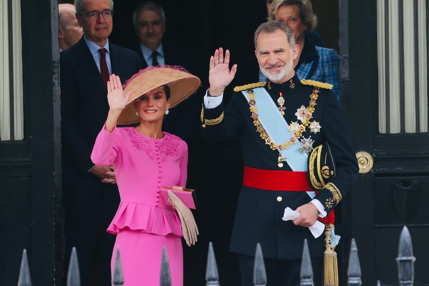 Reyes de España en la coronación de Carlos III