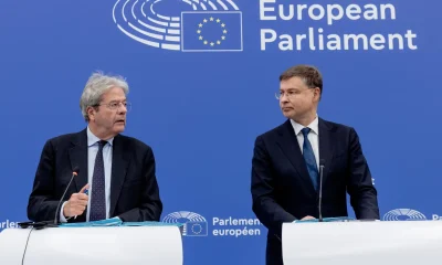 Los comisarios Paolo Gentiloni y Valdis Dombrovskis