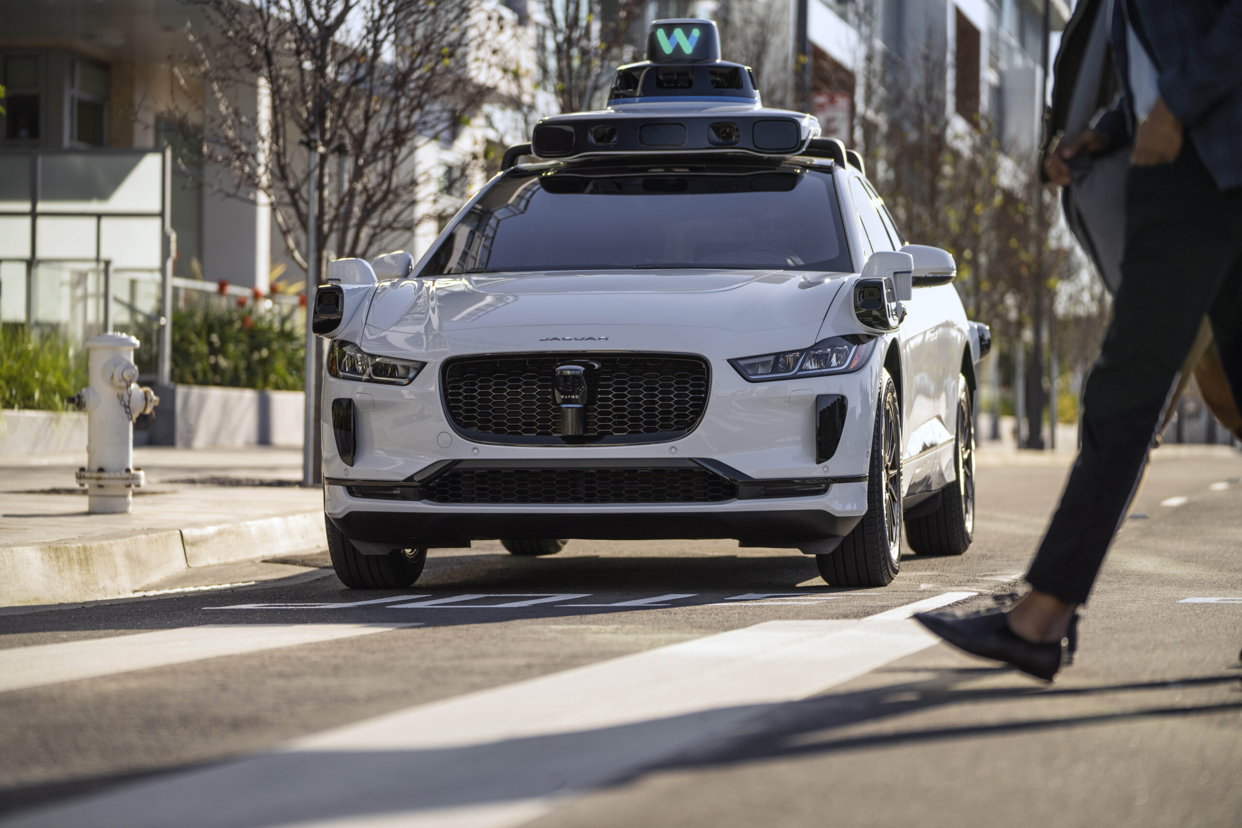 La británica Jaguar se ha asociado con la empresa tecnológica Waymo, propiedad de Google