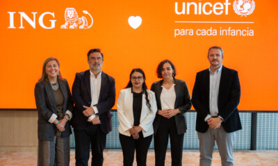 Los representantes de UNICEF España e ING España junto con la directora general del Instituto de la Juventud de España , Margarita Guerrero Calderón.