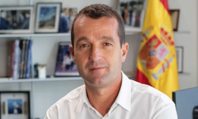 El presidente de Indra, Ángel Escribano