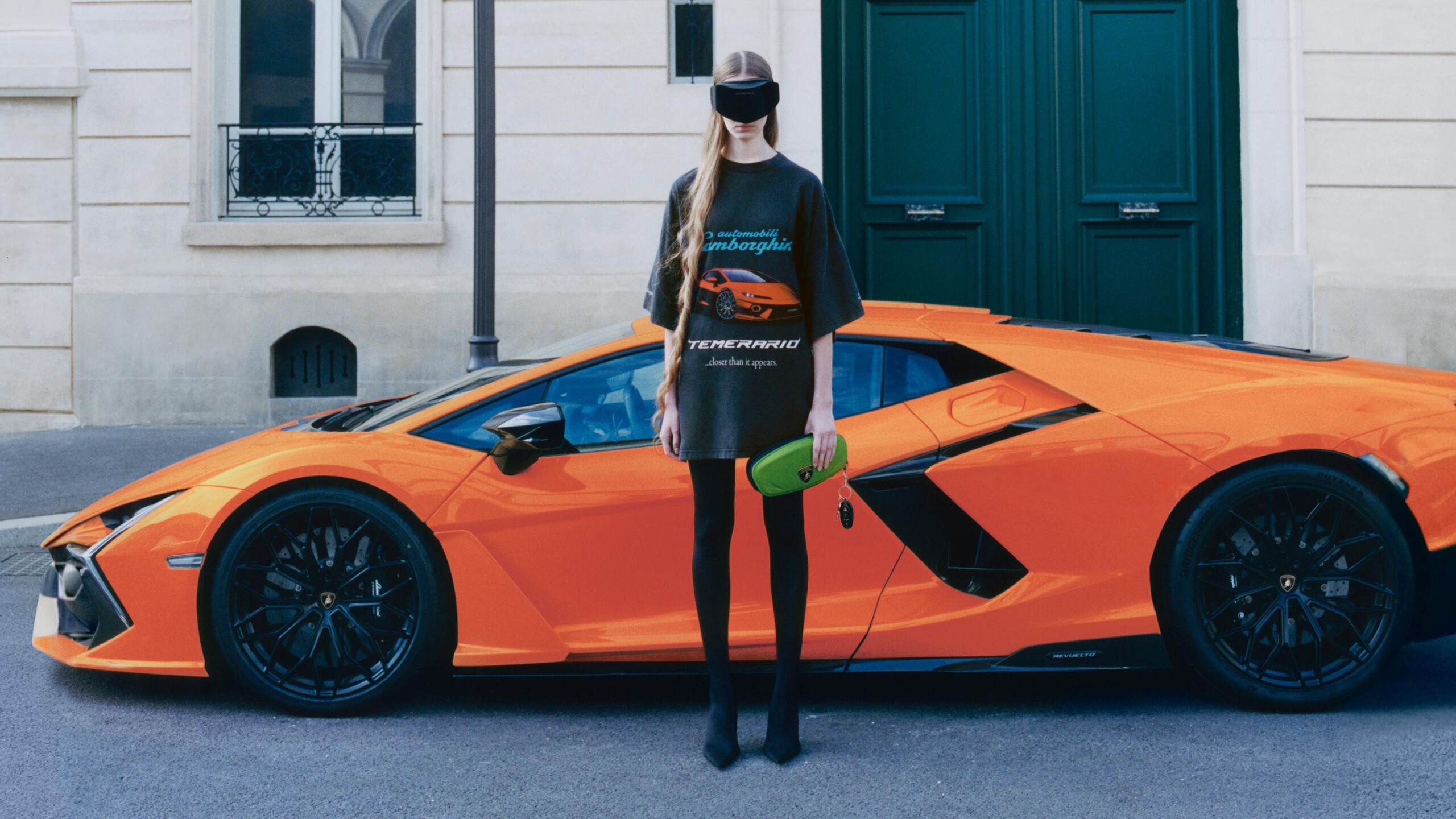Lamborghini y Balenciaga