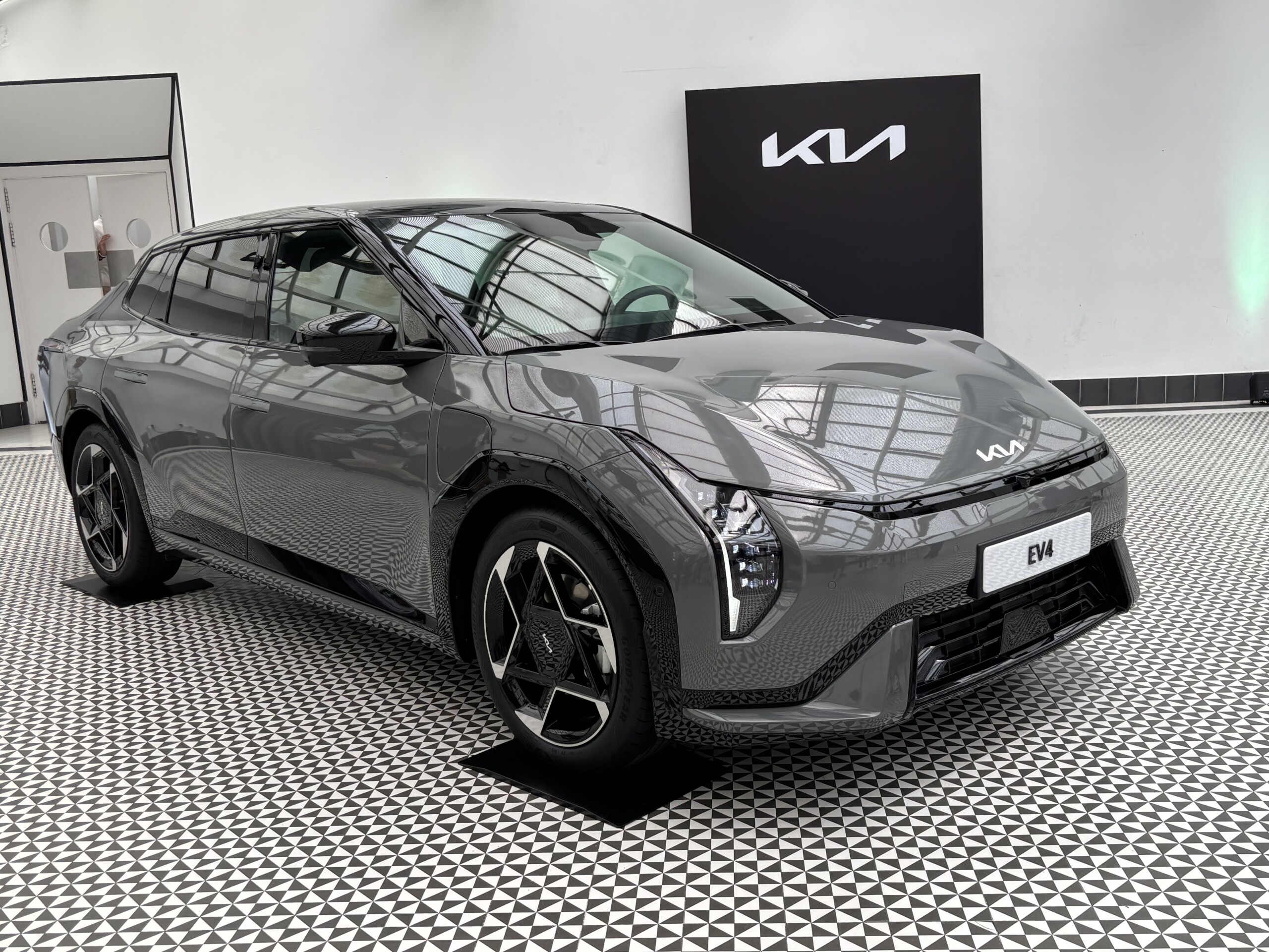 Kia EV4