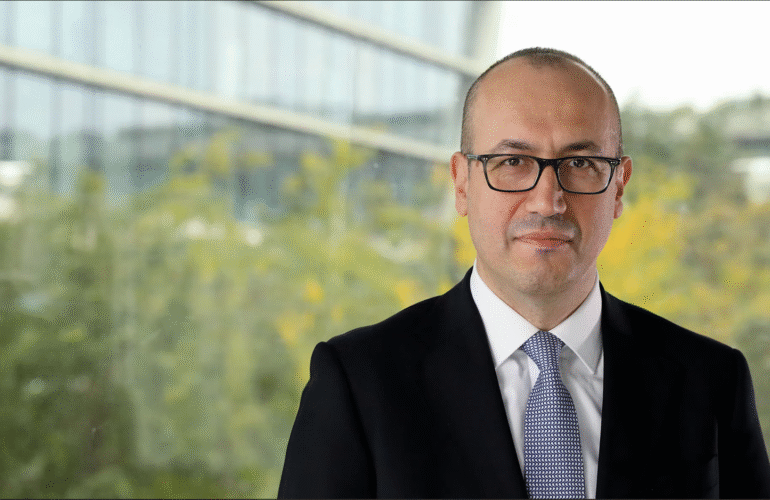 El consejero delegado de BBVA, Onur Genç