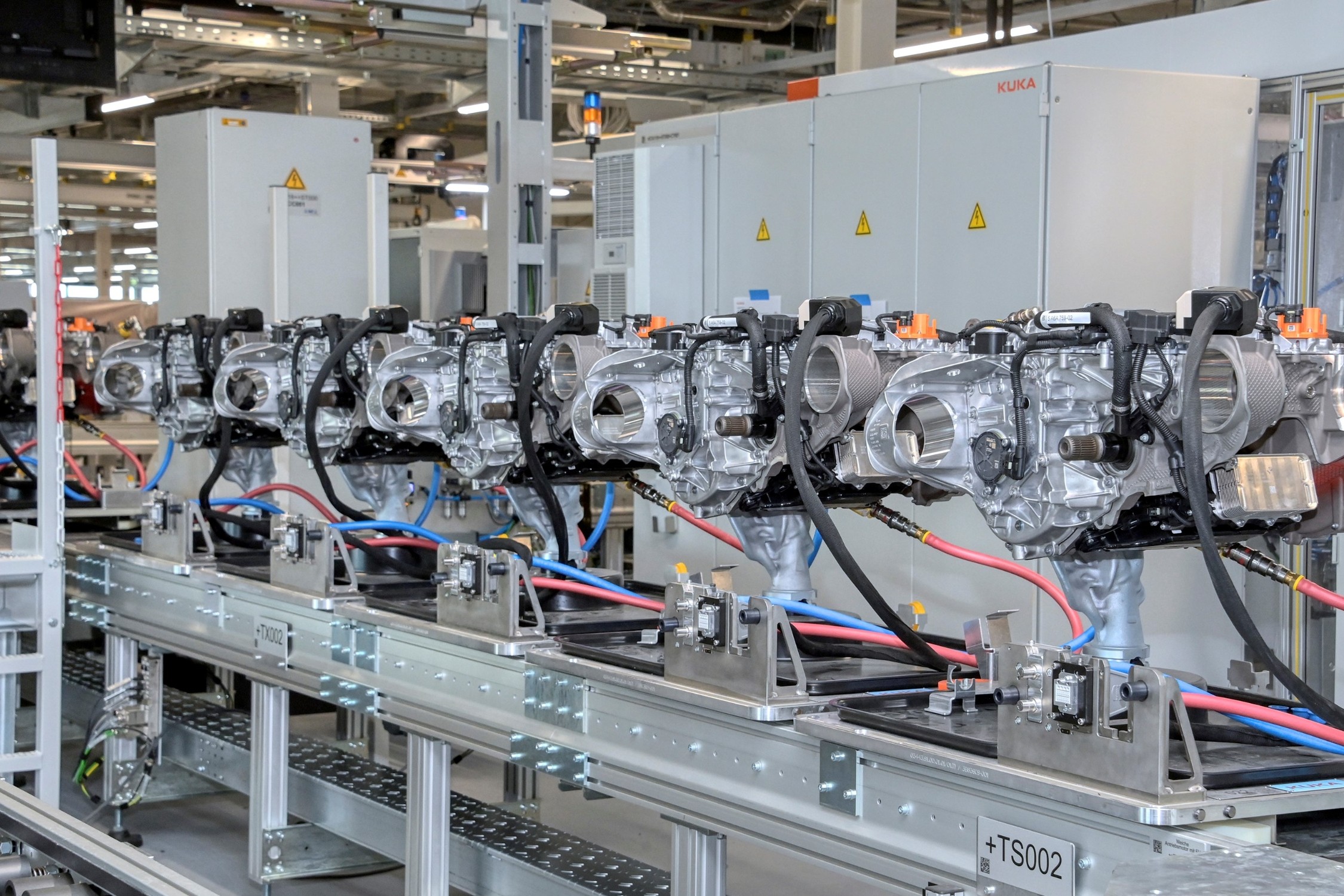 Producción en serie de sus nuevos motores eléctricos Gen6 de BMW Producción en serie de sus nuevos motores eléctricos Gen6 de BMW