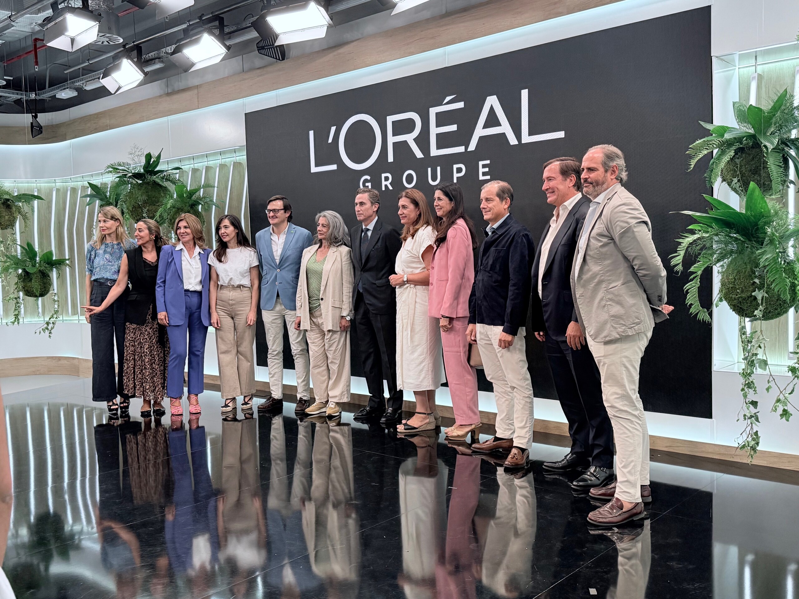 Presentación del informe La Esencialidad de la Belleza de L’Oréal